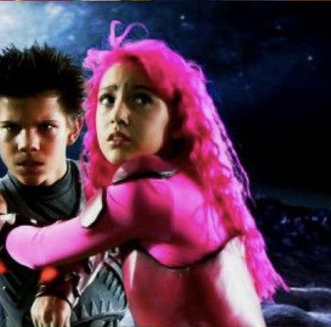 Lava Girl Pfp, Lava Girl And Shark Boy, Shark Boy And Lava Girl, Lava Girl, Trish Una, Punk Fairy, Blue Ghost, Sharkboy And Lavagirl, Shark Boy