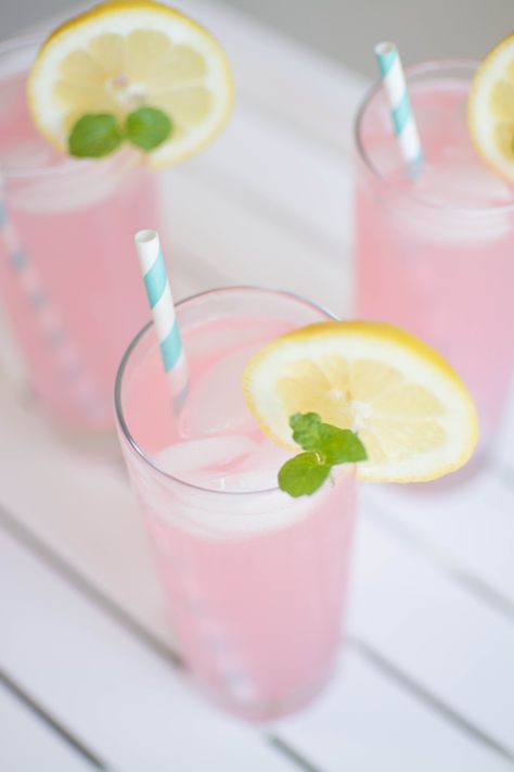 Sparkling Pink Lemonade Sparkling Pink Lemonade, Pink Lemonade Recipes, Mermaid Drink, National Pink Day, Frosted Lemonade, White Cranberry Juice, Cranberry Juice Cocktail, Holiday Traditions Family, Lemonade Concentrate