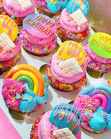 Sammy “Wonka” Terrana 🍫✨ | __WILDSTYLE✖️RAINBOW FIERCE #wildstyle + rainbowliciousness + cuppycakes = BOOM!!! 💕🌈🧁✨ Toppers: @sweet.stamp (from @lavendersbakeshop… | Instagram Rainbow Games, Rainbow Party Decorations, Rainbow Cupcakes, Rainbow Food, Rainbow Party, Themed Cupcakes, Rainbow Birthday, Birthday Ideas, Party Decorations