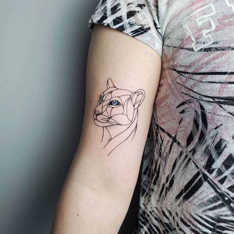 Panther Tattoo For Women, Lioness Tattoo Design, Venus Tattoo, Mode Gossip Girl, Buddha Tattoo Design, Lioness Tattoo, Forearm Band Tattoos, Panther Tattoo, Leo Tattoos