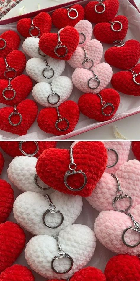 Mini Heart Amigurumi Free Pattern, Crochet Heart Keychain, Free Heart Crochet Pattern, Heart Crochet Pattern, Crochet Miniatures, Crochet Valentine Patterns, Keychain Pattern, Heart Crochet, Crochet Heart Pattern