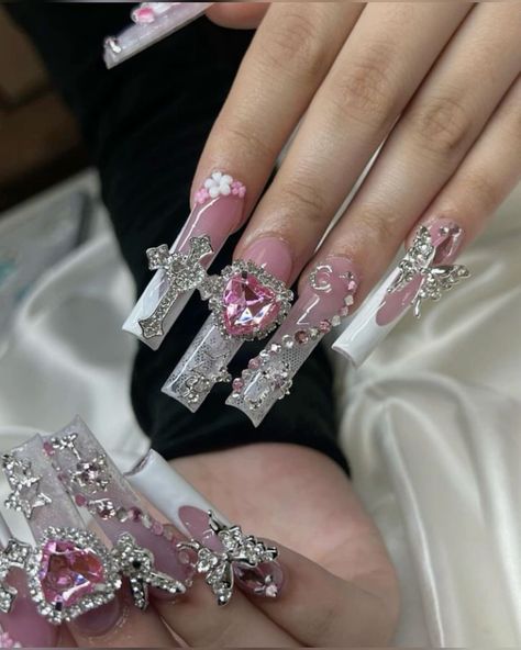 Bling Bling Nails, Y2k Nail, Silver Y2k, Makeup Morphe, Nail Gems, Diy Acrylic Nails, Spring Nail Designs, Nail Jewels, Cute Acrylic Nail Designs