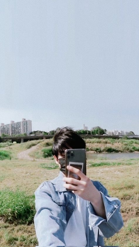 Jake Lockscreen, Jake Boyfriend Material, Jake Boyfriend, Baby Dimple, Wallpaper Enhypen, Dark Edit, Enhypen Wallpaper, Boyfriend Wallpaper, Boyfriend Photos