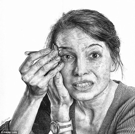 Hyperrealistic Drawing, Realistic Pencil Drawings, Graphite Drawings, Arte Inspo, Amazing Drawings, A Level Art, Hyperrealism, Freelance Artist, High Art