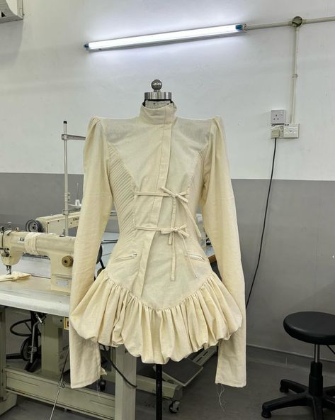 Fashion Student, Fashion Inspiration Design, Student Fashion, Mode Inspo, School Fashion, Looks Style, Mode Inspiration, Kuala Lumpur, Fashion Sewing