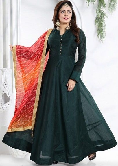 Plain Silk Salwar Suit Silk Abaya, Summer/fall Outfits, Abaya Style, Long Frock, Salwar Kameez Designs, Fancy Dress Design, Anarkali Suit, Pinterest Fashion, Abaya Fashion