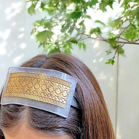 ALHANNAH JEWELLERY on Instagram: "Lace Hairband (Transparent). Bringing together my passion for tradition, vibrant colors, and iconic headpieces, I’ve reimagined the hairband for the modern era. This lightweight beauty is crafted to be worn all day, every day, adding a bold touch of elegance to your look. It’s not just an accessory—it’s the finishing touch that ensures you stand out effortlessly. Available @safiyaarts.gallery 

Price: RO 18

#brass #perspex #headbands #brasshairbands #acrylicheadpiece #hairband #HairStyleGoals #omanitraditionaljewelry #OmaniTradition #omani_business #omani_business_women #oman_business #statmentjewellery #contemporaryjewellery #fashionjewellery #jewellery #hannahjewellery" Lace Hairband, My Passion, Traditional Jewelry, Contemporary Jewellery, Oman, Hair Band, Hair Goals, Business Women, Headpiece