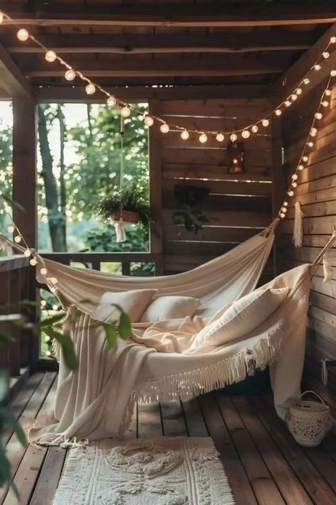 50+ Dreamy Backyard Hammock Ideas for Ultimate Relaxation! Hammock On Porch, Hammock Ideas Backyard, Hammock Porch, Backyard Hammock Ideas, Deck Hammock, Cozy Photoshoot, Photoshoot Setup, Hammock Ideas, Outdoor Reading Nooks