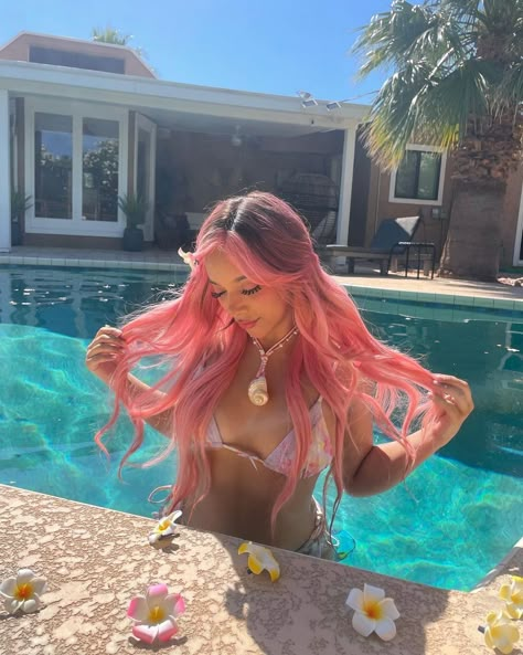 Pisces Hair Color, Pink Mermaid Hair, Pisces Hairstyle, Pink Hair Photoshoot, Aquarius Fashion, Spring Vision Board, Pink Hair Streaks, Icy Pink, Cute Picture Ideas