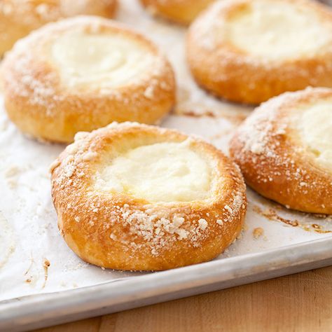 These Czech pastries are ubiquitous in Texas. (Who knew?) We wanted to develop a recipe that a home baker (Texan or not) could be proud of. Apple Kolaches, Kolache Recipe, Cooks Country Recipes, Sweet Bakes, Jello Cake, Strawberry Jello, America's Test Kitchen Recipes, Sweet Dough, Czech Recipes