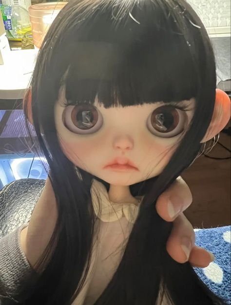 Blythe Doll Black Hair Hazel Eyes, Blythedoll Black Hair, Blythe Dolls With Bangs, Blythe Dolls Black Hair Bangs, Asian Blythe Doll, Blythe Dolls Black Hair, Blythe Dolls Cute, Aesthetic Doll, Black Hair Bangs