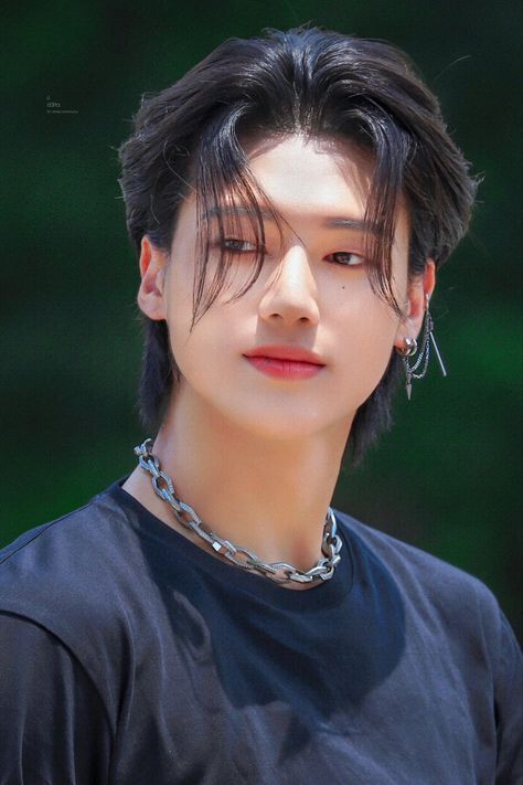 Wooyoung Ateez, 17 Kpop, Woo Young, Kim Hongjoong, Kpop Guys, K Idols, Pop Group, Boyfriend Material, Shinee