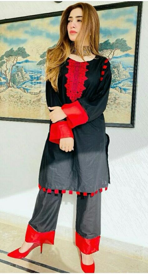 Nawal Saeed, Pakistani Women Dresses, Frock Fashion, Gaun Fashion, Stylish Short Dresses, Polka Dot Maxi Dresses, Pakistani Fancy Dresses, Pakistani Dresses Casual, Beautiful Pakistani Dresses