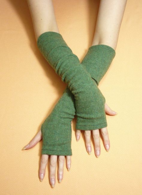 Upcycled Green Arm warmers, Wool a. Cashmere Fingerless Knit Gloves, Soft and Warm Women recycled Sleeves, Boho Style, Armstulpen Green Arm Warmers, Knit Gloves, Fingerless Gloves Knitted, Knitted Gloves, Mitten Gloves, Christmas List, Arm Warmers, Boho Style, Knit Crochet