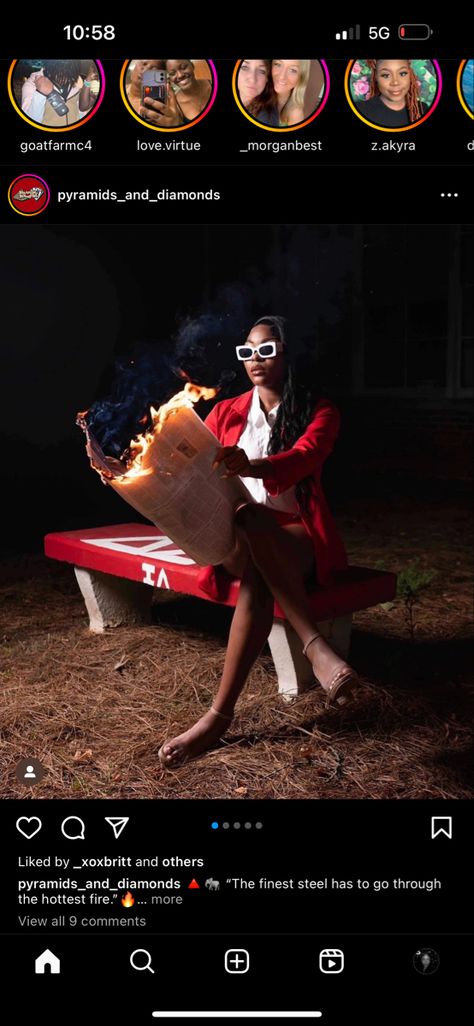 Delta Sigma Theta Photoshoot Graduation, Delta Photoshoot Ideas, Dst Reaction Post, Delta Sigma Theta Photoshoot Ideas, Delta Graduation Pictures, Dst Photoshoot, Delta Sigma Theta Photoshoot, College Graduation Photoshoot, Grad Shoot