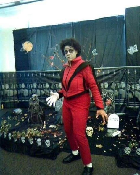 Michael Jackson Thriller Costume, Thriller Costume, Michael Jackson Costume, Michael Jackson Thriller, Michael Jackson, Fall Decor, Halloween Decorations, Halloween Costumes, Halloween