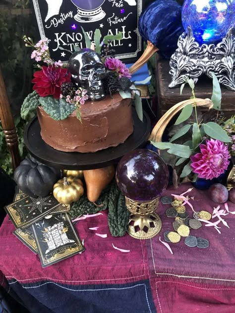 Fortune Teller Party, Psychic Party, Tarot Party, Fortune Teller Halloween, Halloween Fortune Teller, Witchy Party, Buffet Halloween, Mystical Halloween, Hallowen Ideas