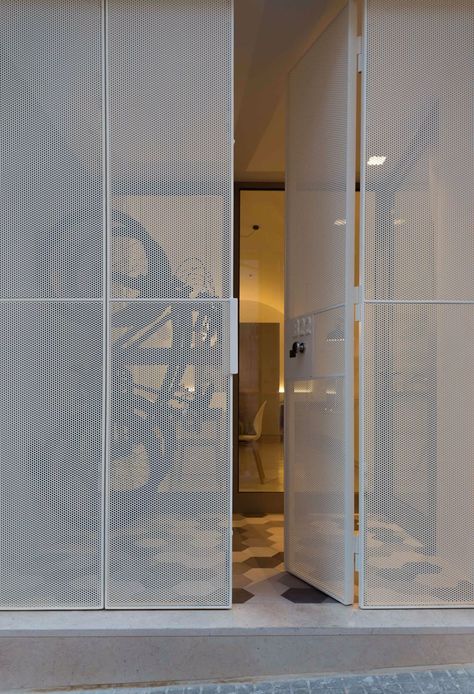 Loft B22 - Picture gallery Tor Design, Detail Arsitektur, Metal Facade, Door Detail, Open Door, Dining Room Inspiration, Facade Architecture, Facade Design, Gate Design