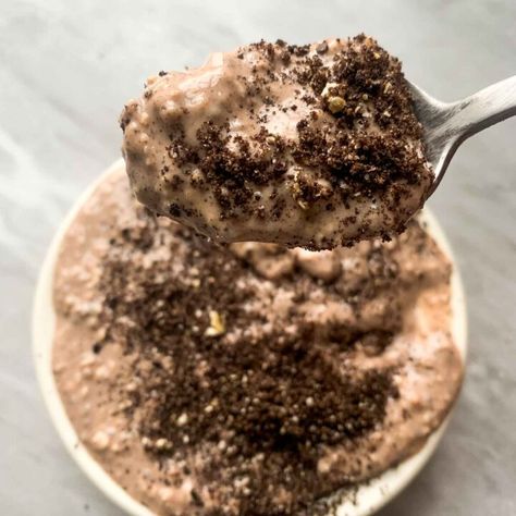 Cookies And Cream Overnight Oats, Macro Food, Creamy Chocolate Cheesecake, Healthy Protein Bars, Peanut Butter Overnight Oats, Oat Recipes Healthy, Overnight Oats Recipe Healthy, Lemon Yogurt, Sugar Free Cookies