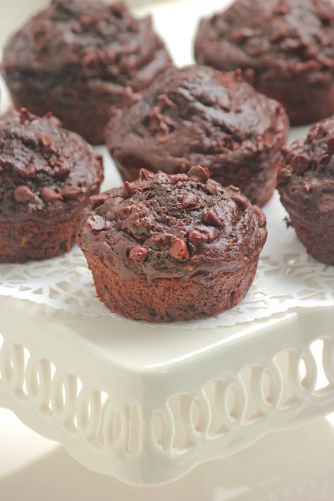 Yellow Squash Muffins, Chocolate Avocado Muffins, Squash Muffins, Banana Protein Muffins, Spinach Muffins, Chocolate Zucchini Muffins, Peanut Butter Muffins, Low Carb Backen, Peanut Butter Banana Muffins