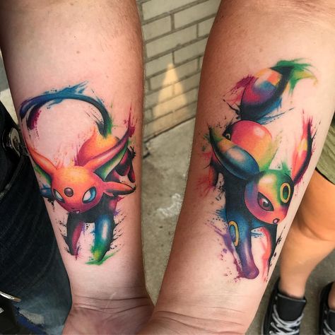 Umbreon Tattoo, Eevee Tattoo, Equine Tattoo, Wrist Band Tattoo, Wife Tattoo, Umbreon And Espeon, Cartoon Tattoo, Instagram Couples, Geek Tattoo