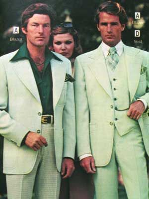 These well-dressed gentlemen are ready to celebrate St. Patrick's Day in style! (J. C. Penney catalog, 1977) 1970s Mens Suit, 1970s Mens Fashion, 1977 Fashion, 70s Fashion Men, 70s Mens Fashion, 1970s Men, 70s Men, Leisure Suit, Vintage Mens Fashion