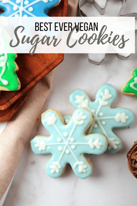 Vegan Sugar Cookie Recipe, Royal Frosting, Vegan Xmas, Cookies For Christmas, Easy Cookie Recipe, Vegan Sugar Cookies, Vegan Christmas Cookies, Vegan Baking Recipes, Vegan Baked