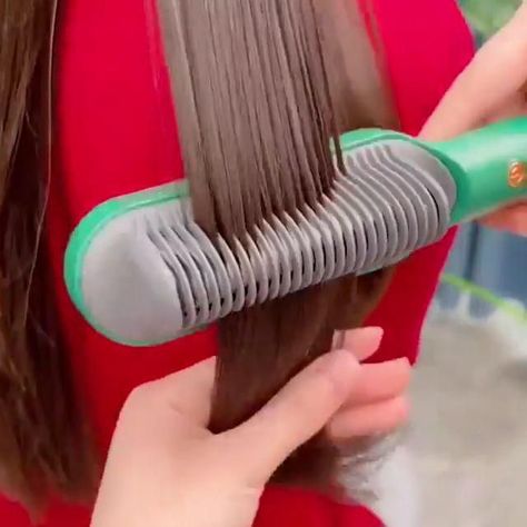 Silky Straight Hair, Best Hair Straightener, Hair Styling Tool, 50 Hair, Hair Brush Straightener, Styling Comb, Straightening Brush, Bridesmaid Hairstyles, Stylish Hair