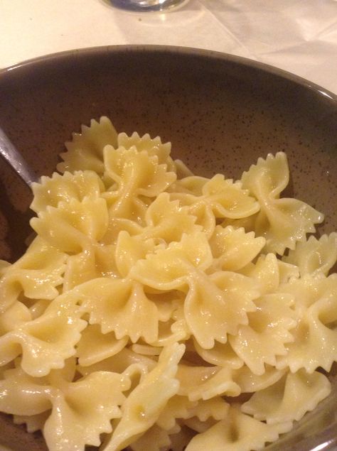 Plain Pasta, Bow Tie Pasta, Butter Pasta, Buttered Noodles, Bowtie Pasta, Yummy Comfort Food, Homemade Snacks, Food Obsession, Pretty Food