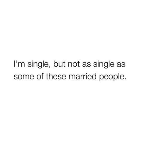 Single Savage Quotes, Getting Attached Quotes, Single Quotes Funny, Single Humor, Savage Quotes, No Strings Attached, Single Quotes, Sassy Quotes, Quotes That Describe Me