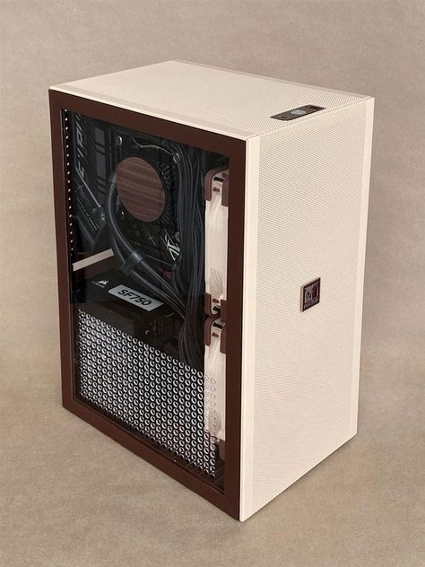 Custom Painted Noctua Meshlicious - Micro Center Build Small Pc Build, Noctua Pc Build, Mini Pc Build, Aesthetic Pc Build, Diy Pc Case, Pc Aesthetic, Pc Building, Diy Pc, Pc Builds