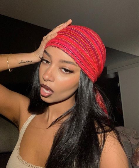 Ethiopian Hair, Hair Stules, 90s Makeup Look, Light Makeup Looks, Ethiopian Women, Pretty Makeup Looks, Head Scarf Styles, Black Women Makeup, Makeup Fashion