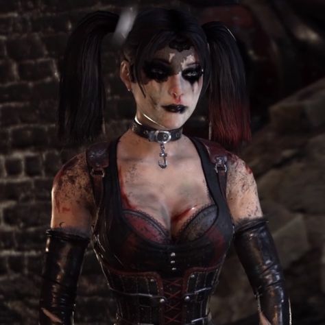 Brown Hair Harley Quinn, Harley Quinn Pfp, Harley Quinn Pfp Comics, Harley Quinn Red And Black Hair, Harley Quinn Arkham Knight, Harley Quinn Game Icon, Black And Red Harley Quinn, Arkham Games, Harely Quinn Art