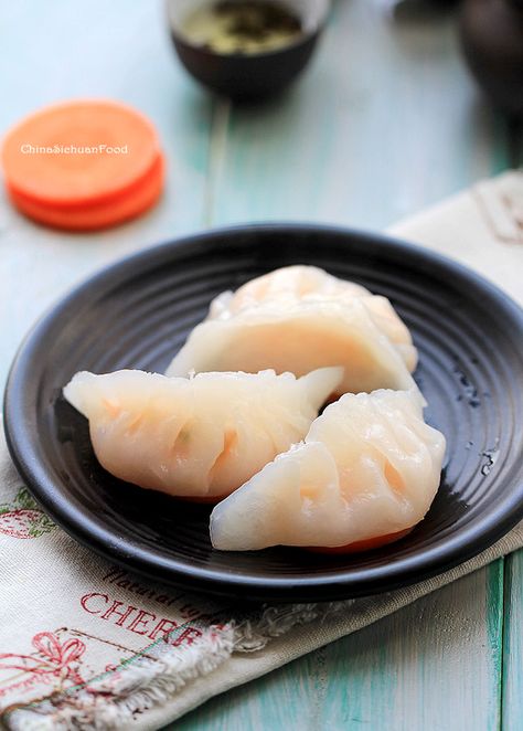 Dim-sum Shrimp Dumpling (Har Gow) Perfect Dumplings, Har Gow, Dim Sum Dumplings, Sichuan Food, Raw Shrimp, Dim Sum Recipes, Shrimp Dumplings, Tapioca Starch, Asian Inspired Dishes