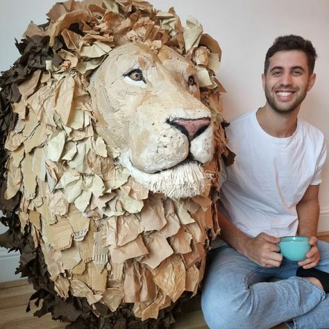 Cardboard Art Sculpture, Free Printable Paper, Cardboard Animals, Paper Mache Animals, Cardboard Sculpture, Cardboard Art, Wildlife Artists, Lion Art, Big Art