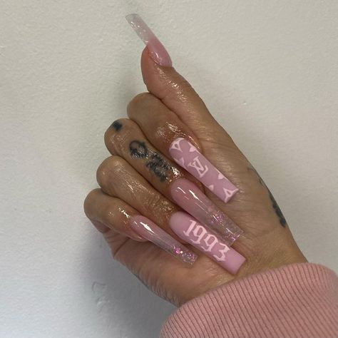 21st Birthday Nails Acrylic, Nails Acrylic Red, 21st Birthday Nails, Pretty Water, Birthday Nail Designs, Flowers Tulips, Edgy Nails, Birthday Inspo, Water Effect