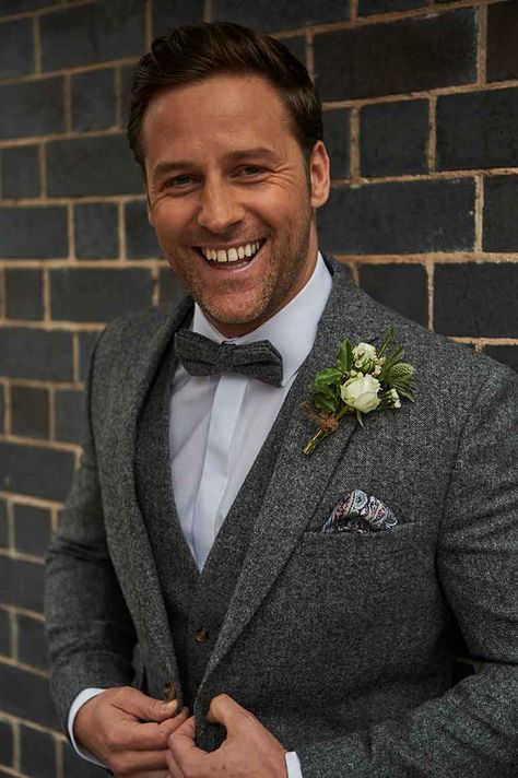 Blue Suit Grey Waistcoat, Grey Tweed Wedding Suit, Tweed Groom, Fall Groom, Grey Waistcoat, Gray Outfits, Grey Tweed Suit, Bow Tie Suit, Grey Suit Wedding