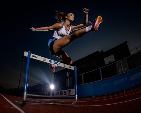 Senior Track Dramatic Off Camera Flash Athletics Photography, Track And Field Photography, Track Poses, Track Photoshoot, Motivational Photography, Sports Action Photography, Track Photography, Hurdles Track, Field Senior Pictures