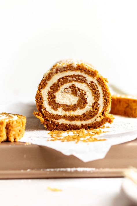 Pumpkin Roulade, Pumpkin Swiss Roll, Pumpkin Rolls, Mascarpone Filling, Pumpkin Roll Cake, Sponge Cake Filling, Pumpkin Mousse, Pastry School, Pumpkin Roll