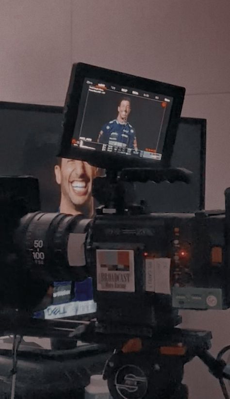 F1 Interviewer Aesthetic, F1 Interview Aesthetic, F1 Marketing Aesthetic, F1 Photographer Aesthetic, F1 Job Aesthetic, F1 Journalist Aesthetic, F1 Interview, Interviewer Aesthetic, F1 Books