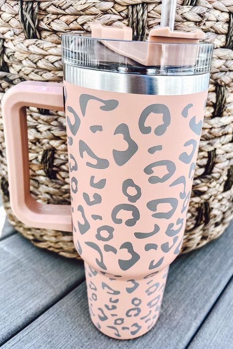 Yeti Cup, Looks Country, Purple Leopard, Modern Accessories, Leopard Spots, Stainless Steel Cups, Cute Cups, Leopard Animal, Insulated Cups