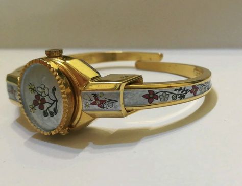 Rare Vintage Hanowa Swiss Made Ladies Watch Hand Painted Bangle Bracelet Peekaboo Watch, Unique Watches, Slide Bracelet, Bangle Watches, Cuff Watch, Rustic Jewelry, Watches Unique, Pretty Jewelry, Ladies Watch