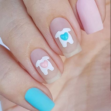 Baby Shower Nail Ideas, Baby Nail Art, Flash Nails, Gender Reveal Nails, Silhouette Nails, Nail Art Wheel, Baby Shower Nails, Bee Nails, Feet Nail Design