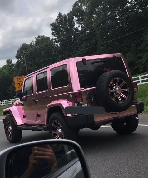 𝐩𝐢𝐧𝐭𝐞𝐫𝐞𝐬𝐭;  𝐦𝐨𝐫𝐠𝐚𝐧𝐰𝐢𝐥𝐤𝐢𝐧𝐬𝐬☆ Auto Jeep, Pink Jeep, Girly Car, Dream Cars Jeep, Lux Cars, Jeep Lover, Ford Raptor, Pink Car, Jeep Girl