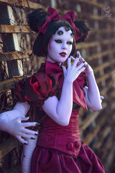 Muffet from Undertale  Cosplayer: Cami Cosplay  Photographer: Michael la-Cour Muffet Cosplay, Manga Costume, Muffet Undertale, Horror Cosplay, Undertale Cosplay, Cosplay League Of Legends, Epic Cosplay, Cosplay Tutorial, Cosplay Diy