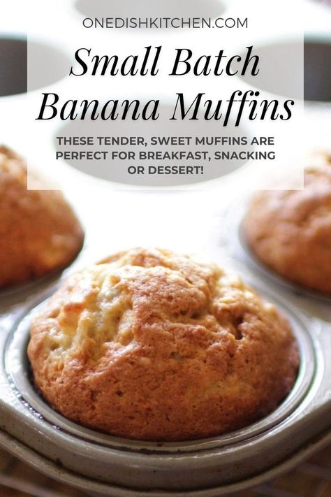 Quick Banana Muffins, Small Batch Banana Muffins, Easy Banana Nut Muffins, Best Banana Muffin Recipe, Banana Bread Muffin Recipe, Mini Banana Muffins, Banana Muffins Easy, Healthy Banana Muffins, Banana Oat Muffins