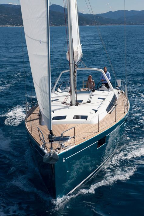 Beneteau Oceanis, Sailing Aesthetic, Luxury Sailing Yachts, Sailboat Yacht, Sailboat Living, Sail Life, Buy A Boat, Sailing Yachts, Boat Pics