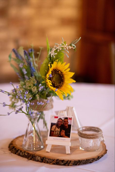 Diy Wedding Decorations Sunflower, Sunflowers Centerpieces For Party, Sunflower And Lavender Table Decor, Sunflower And Lavender Centerpieces, Sunflower Lavender Centerpieces, Sunflower Simple Centerpiece, Sunflower Bud Vase Centerpiece, Sunflower Centre Pieces, Sunflower Bridal Shower Centerpieces