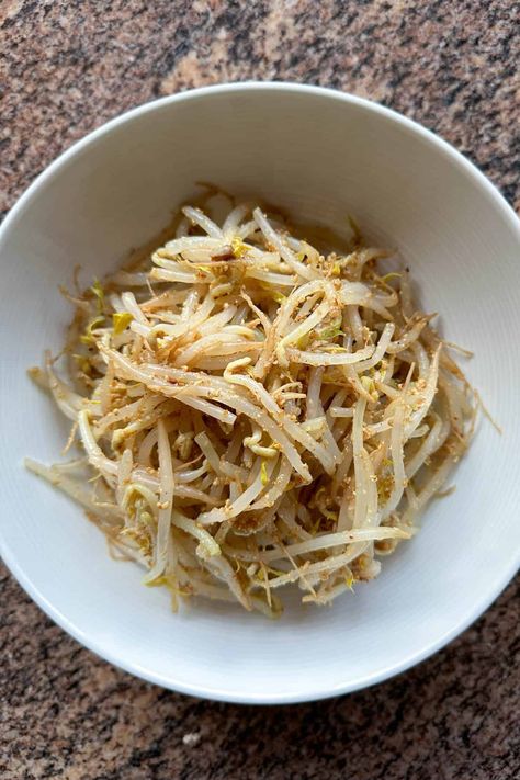 Moyashi / Japanese Bean Sprouts - Onolicious Hawaiʻi Japanese Sides, Traditional Hawaiian Food, Stir Fry Beans, Asian Sides, Hawaii Recipes, Bean Sprout Recipes, Ramen Toppings, Deep Fried Tofu, Hawaiian Recipes