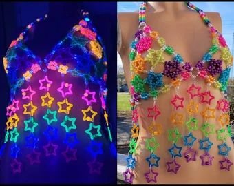 Kandi Harness, Rave Fits, Rave Clothes, Kandi Kid, Outfit Festival, Festival Outfits Rave, Outfits Rave, Rave Fashion, Art Stand